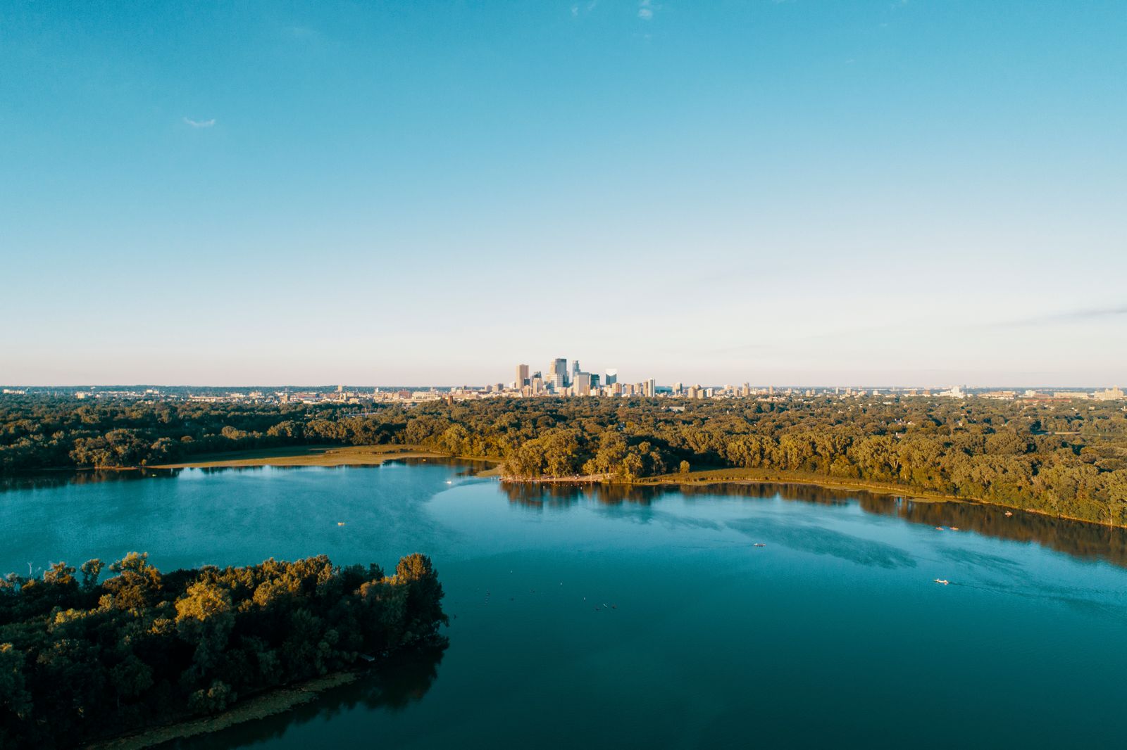 Aerial view of the Minneapolis lakes and skyline, the region hosting the Ryder Cup 2029 at Hazeltine National