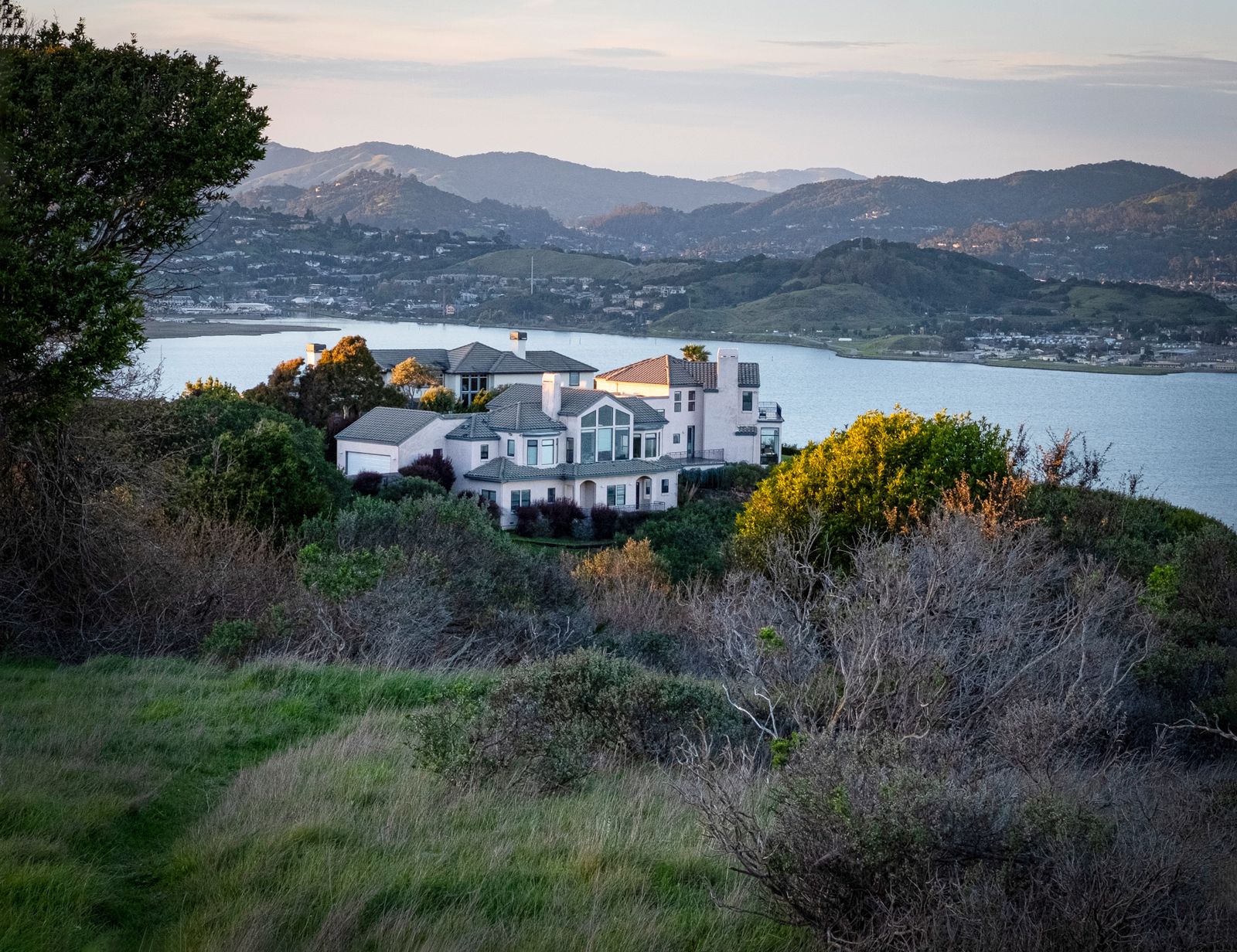 Substantial waterfront residence of the calibre suited to a large corporate delegation