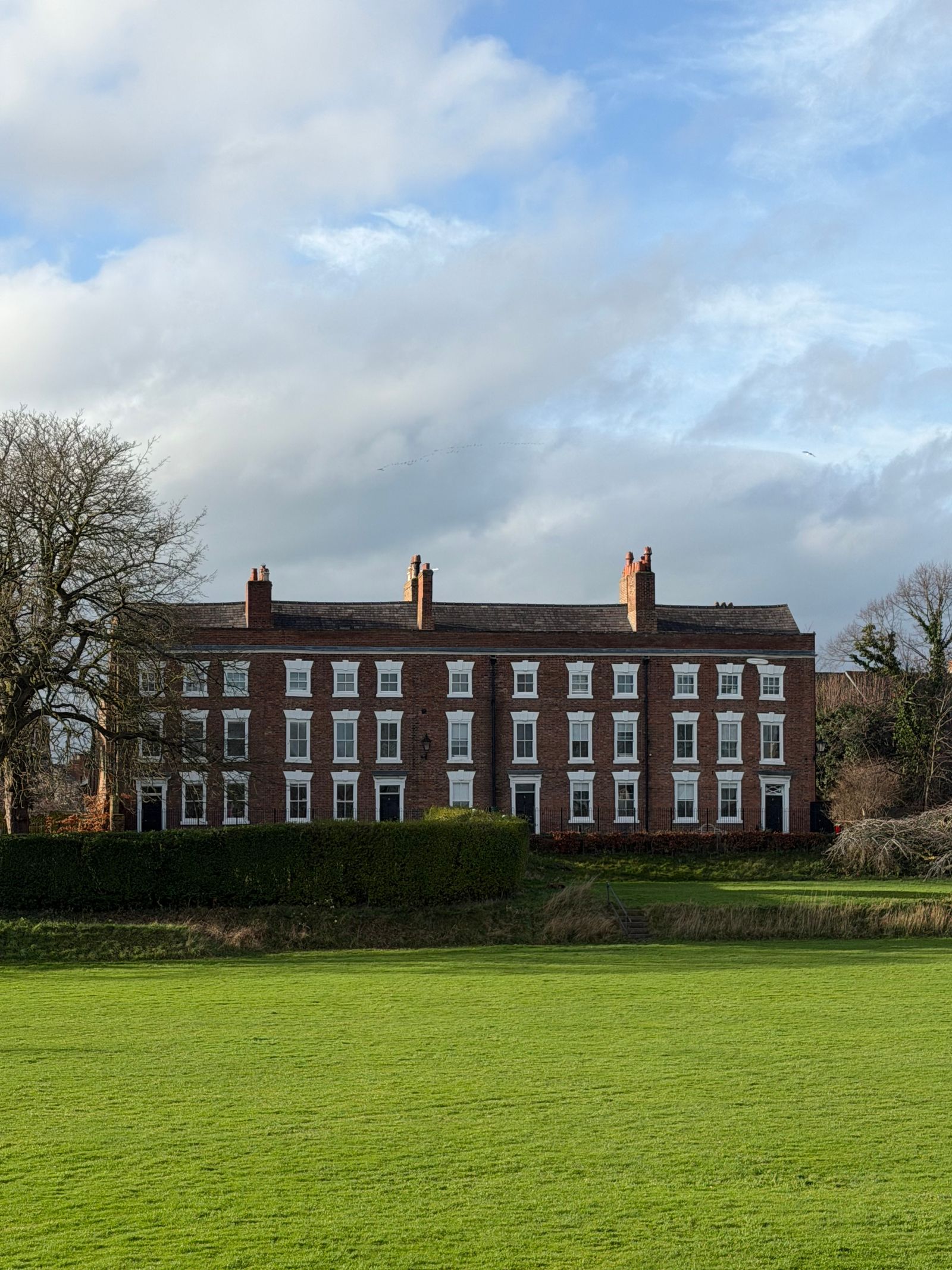 Substantial period residence with manicured grounds of the calibre suited to a large corporate delegation